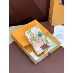 2025SS お洒落な存在感 LOUIS VUITTON ルイヴィトン カードケース