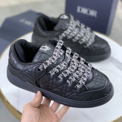 DIOR ディオール 2025SS 春夏限定色や海外限定 メンズ用 カジュアルシューズ 