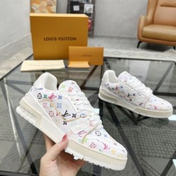 LOUIS VUITTON ルイヴィトン 2025SS 人気いっぱい メンズ用 カジュアルシューズ 