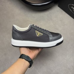 PRADA プラダ 2025SS 日本未上陸のブランド メンズ用 カジュアルシューズ 