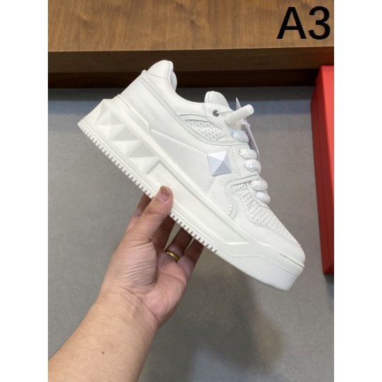 VALENTINO ヴァレンティノ 2025SS 今だけSALE メンズ用 カジュアルシューズ