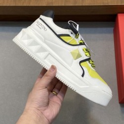VALENTINO ヴァレンティノ 2025SS 最新作即発 メンズ用 カジュアルシューズ