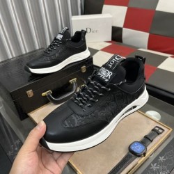 DIOR ディオール 2025SS 見た目以上のかっこいい メンズ用 スニーカー 