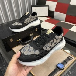 GUCCI グッチ 2025SS 好感度が高いアイテム メンズ用 スニーカー 
