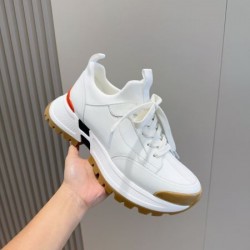 HERMES エルメス 2025SS おしゃれの幅が広がり メンズ用 スニーカー 