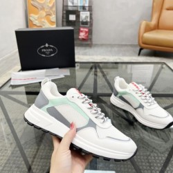 PRADA プラダ 2025SS きれいめコーデに変身 メンズ用 スニーカー 