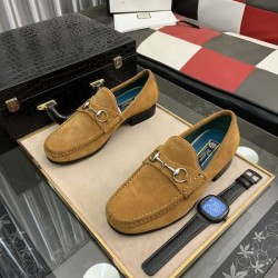 GUCCI グッチ 2025SS 主張性が優れた新作 メンズ用 ビジネスシューズ 