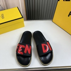 FENDI フェンデイ 2025SS 新作限定華やかキュート メンズ用 サンダル