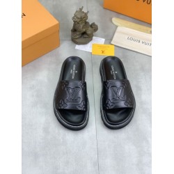 LOUIS VUITTON ルイヴィトン 2025SS 特に注目したい メンズ用 サンダル