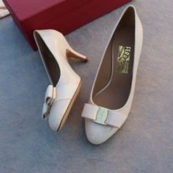 2025SS FERRAGAMO サルヴァトーレ フェラガモ 人気爆発 レディース ハイヒール