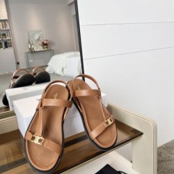 2025SS CELINE セリーヌ シンプルなデザイン レディースサンダル 