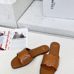 2025SS CELINE セリーヌ おしゃれ上級者に着 レディースサンダル 