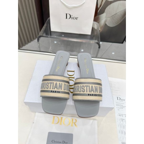 2025SS DIOR ディオール 春夏新作を一気見せ レディースサンダル 2025SS DIOR ディオール 春夏新作を一気見せ レディースサンダル