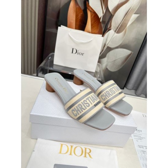 2025SS DIOR ディオール 春夏新作を一気見せ レディースサンダル 2025SS DIOR ディオール 春夏新作を一気見せ レディースサンダル