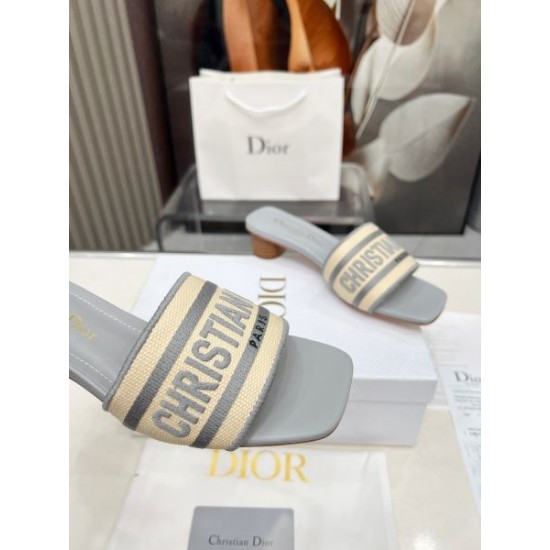 2025SS DIOR ディオール 春夏新作を一気見せ レディースサンダル 2025SS DIOR ディオール 春夏新作を一気見せ レディースサンダル