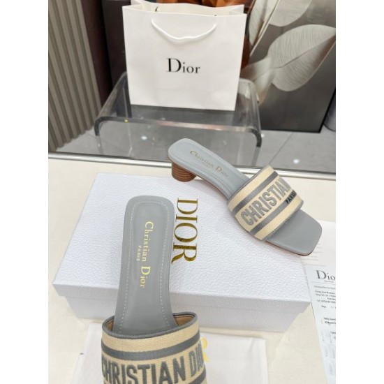 2025SS DIOR ディオール 春夏新作を一気見せ レディースサンダル 2025SS DIOR ディオール 春夏新作を一気見せ レディースサンダル