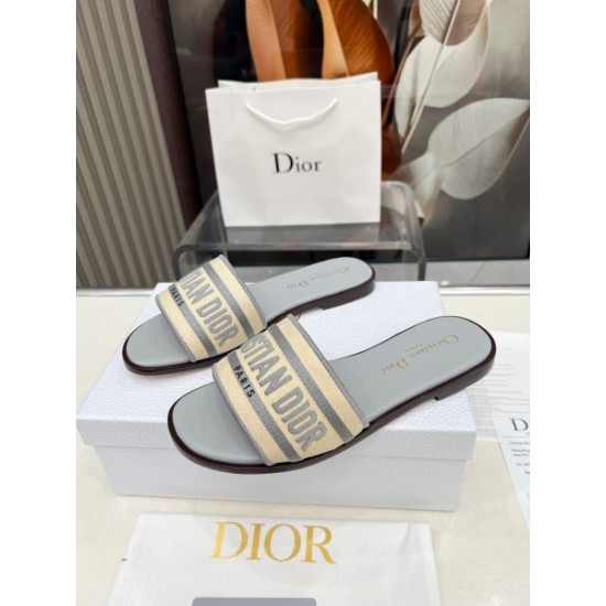 2025SS DIOR ディオール 春夏の最新トレンド レディースサンダル 2025SS DIOR ディオール 春夏の最新トレンド レディースサンダル