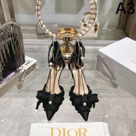 2025SS DIOR ディオール 優しげな高級人気色 レディースサンダル 2025SS DIOR ディオール 優しげな高級人気色 レディースサンダル