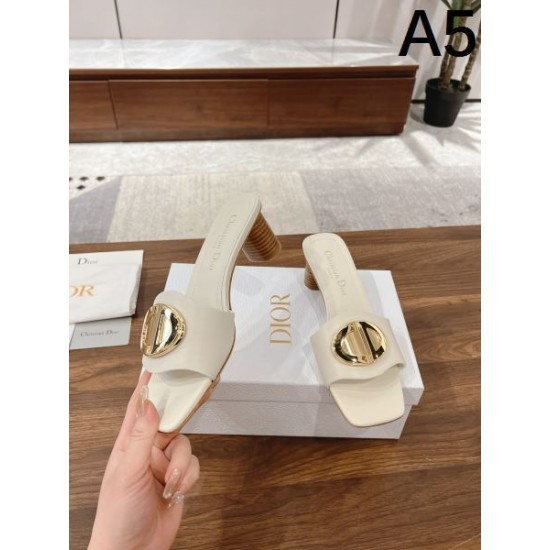2025SS DIOR ディオール 大人感漂う春夏新作 レディースサンダル 2025SS DIOR ディオール 大人感漂う春夏新作 レディースサンダル