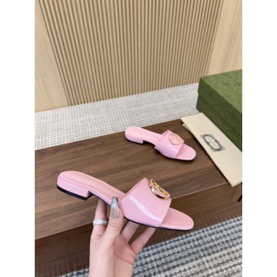 2025SS GUCCI グッチ 芸能人愛用ブランド レディースサンダル 2025SS GUCCI グッチ 芸能人愛用ブランド レディースサンダル
