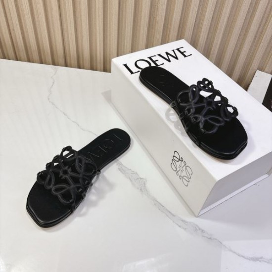 2025SS LOEWE ロエベ カジュアルめなコーデ レディースサンダル 2025SS LOEWE ロエベ カジュアルめなコーデ レディースサンダル