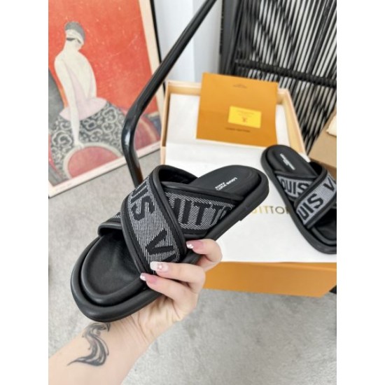 2025SS LOUIS VUITTON ルイヴィトン 今大注目ブランド レディースサンダル 2025SS LOUIS VUITTON ルイヴィトン 今大注目ブランド レディースサンダル