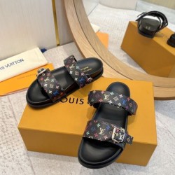 2025SS LOUIS VUITTON ルイヴィトン 着心地の良いお品 レディースサンダル