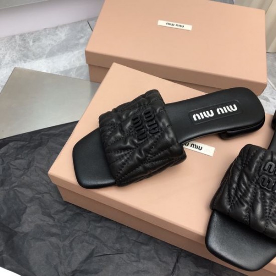 2025SS MIU MIU ミュウミュウ 先行発売限定 レディースサンダル 2025SS MIU MIU ミュウミュウ 先行発売限定 レディースサンダル