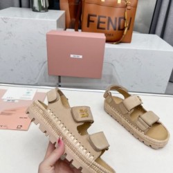 2025SS MIU MIU ミュウミュウ 流行の最前線 レディースサンダル
