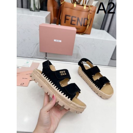 2025SS MIU MIU ミュウミュウ 流行の最前線 レディースサンダル 2025SS MIU MIU ミュウミュウ 流行の最前線 レディースサンダル