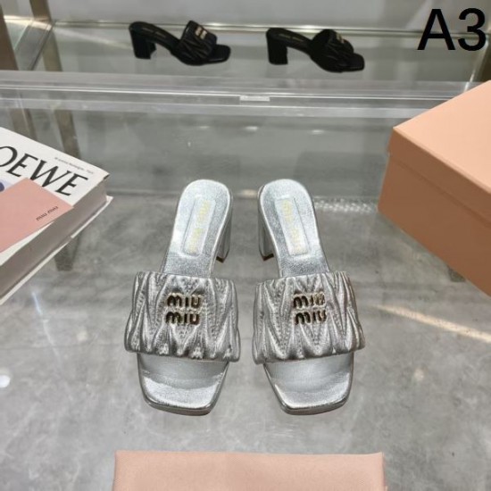 2025SS MIU MIU ミュウミュウ 人気いっぱい レディースサンダル 2025SS MIU MIU ミュウミュウ 人気いっぱい レディースサンダル