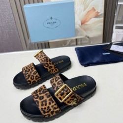2025SS PRADA プラダ 流行の注目ブランド レディースサンダル