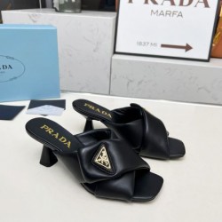 2025SS PRADA プラダ 超レアな入手困難品 レディースサンダル