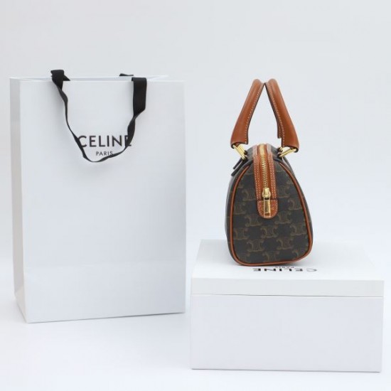 2025SS トートバッグ CELINE セリーヌ 着こなしが簡単につくれる