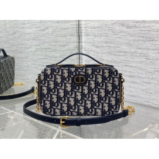 2025SS トートバッグ DIOR ディオール オシャレスタイルは今季も 2025SS トートバッグ DIOR ディオール オシャレスタイルは今季も
