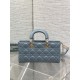 2025SS トートバッグ DIOR ディオール ストリートに溢れるウェア 2025SS トートバッグ DIOR ディオール ストリートに溢れるウェア