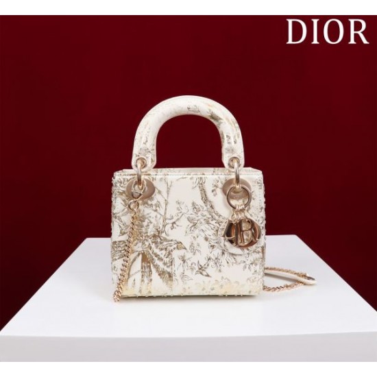 2025SS トートバッグ DIOR ディオール 季節感あふれる注目の新作 2025SS トートバッグ DIOR ディオール 季節感あふれる注目の新作