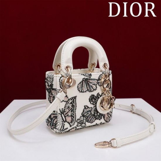 2025SS トートバッグ DIOR ディオール 今季は色を使った注目新品 2025SS トートバッグ DIOR ディオール 今季は色を使った注目新品