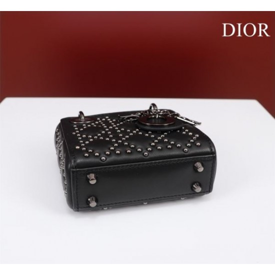 2025SS トートバッグ DIOR ディオール 特に話題なの上品 即完売 2025SS トートバッグ DIOR ディオール 特に話題なの上品 即完売