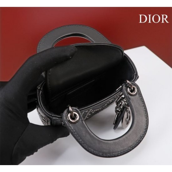 2025SS トートバッグ DIOR ディオール 特に話題なの上品 即完売 2025SS トートバッグ DIOR ディオール 特に話題なの上品 即完売