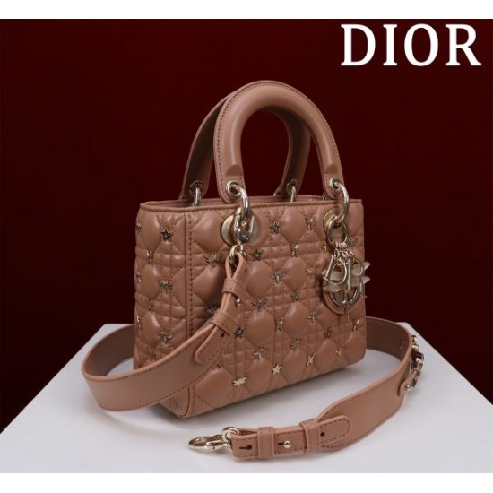 2025SS トートバッグ DIOR ディオール 期間限定、お得に買うべき 2025SS トートバッグ DIOR ディオール 期間限定、お得に買うべき