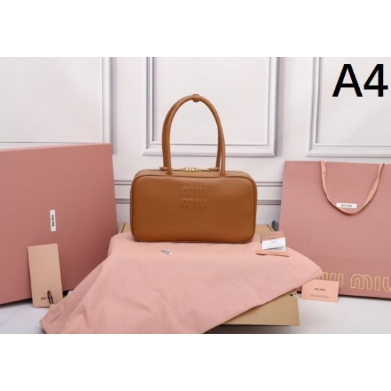 2025SS トートバッグ MIU MIU ミュウミュウ 完売必須☆お早めに 2025SS トートバッグ MIU MIU ミュウミュウ 完売必須☆お早めに