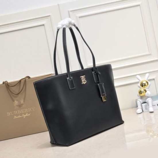 2025SS トートバッグ BURBERRY バーバリー 大人買い必須なこの春夏 2025SS トートバッグ BURBERRY バーバリー 大人買い必須なこの春夏