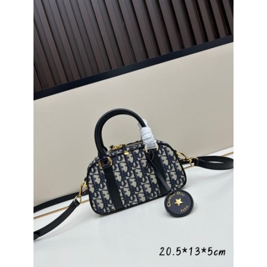 2025SS トートバッグ DIOR ディオール 春夏季超人気手元在庫あり 2025SS トートバッグ DIOR ディオール 春夏季超人気手元在庫あり