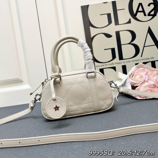 2025SS トートバッグ DIOR ディオール 上品カジュアルな雰囲気に 2025SS トートバッグ DIOR ディオール 上品カジュアルな雰囲気に