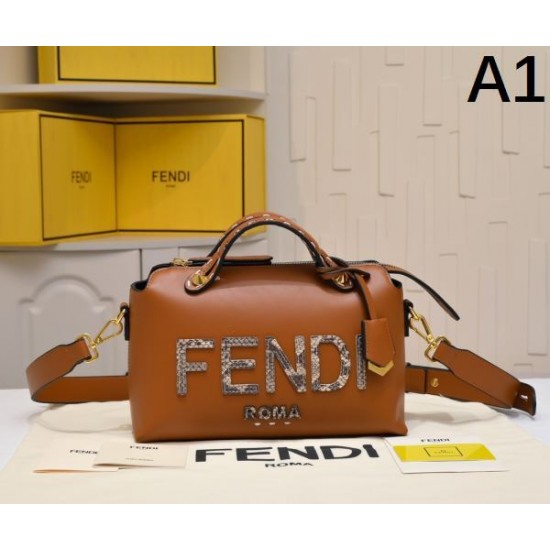 2025SS トートバッグ FENDI フェンデイ ファッション感が急上昇！