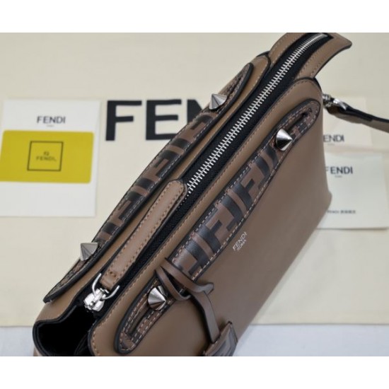 2025SS トートバッグ FENDI フェンデイ 今すぐオシャレになれる! 2025SS トートバッグ FENDI フェンデイ 今すぐオシャレになれる!