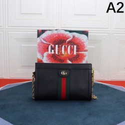 2025SS ショルダーバッグ GUCCI グッチ セレブも夢中ブランド新作
