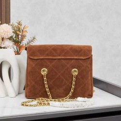2025SS ショルダーバッグ PRADA プラダ 誰でもオシャレになれる！