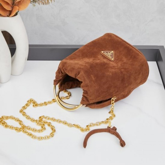 2025SS トートバッグ PRADA プラダ 素敵デザイン未入荷ブランド 2025SS トートバッグ PRADA プラダ 素敵デザイン未入荷ブランド